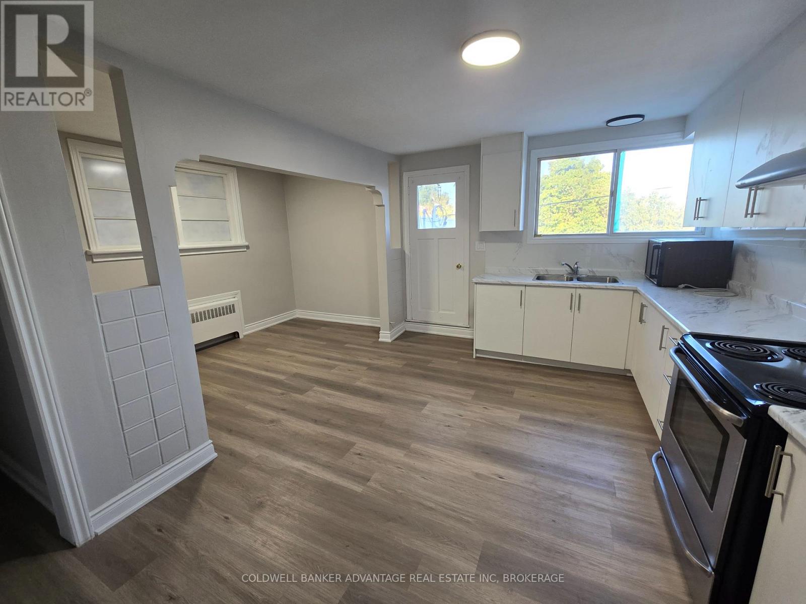 1 - 936 EAST MAIN STREET