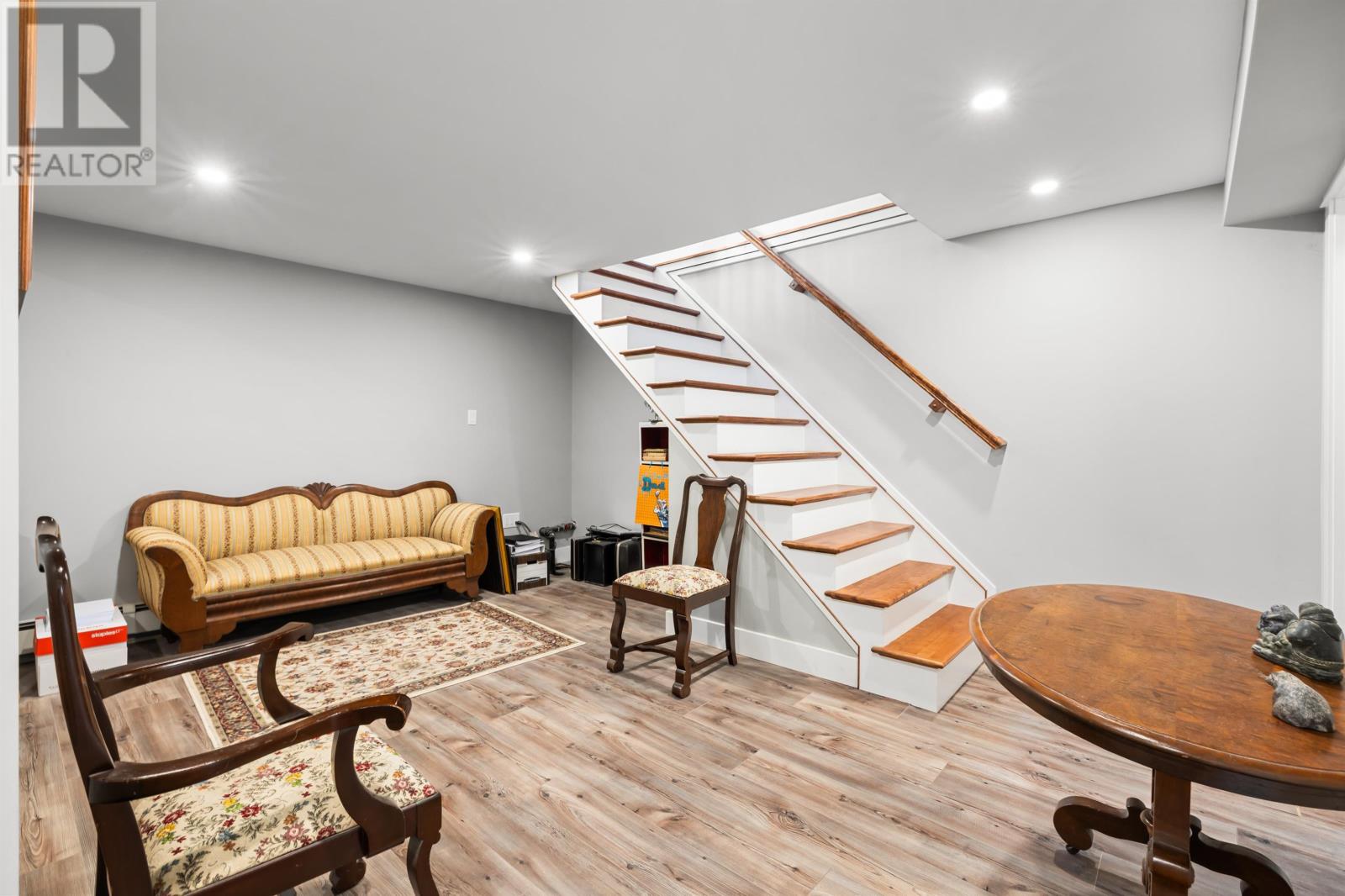 127-129 HEATHER Avenue - 15