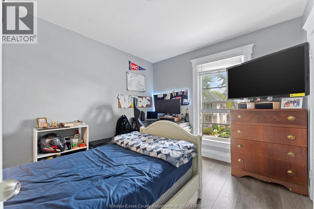 691 WINDERMERE ROAD - 18