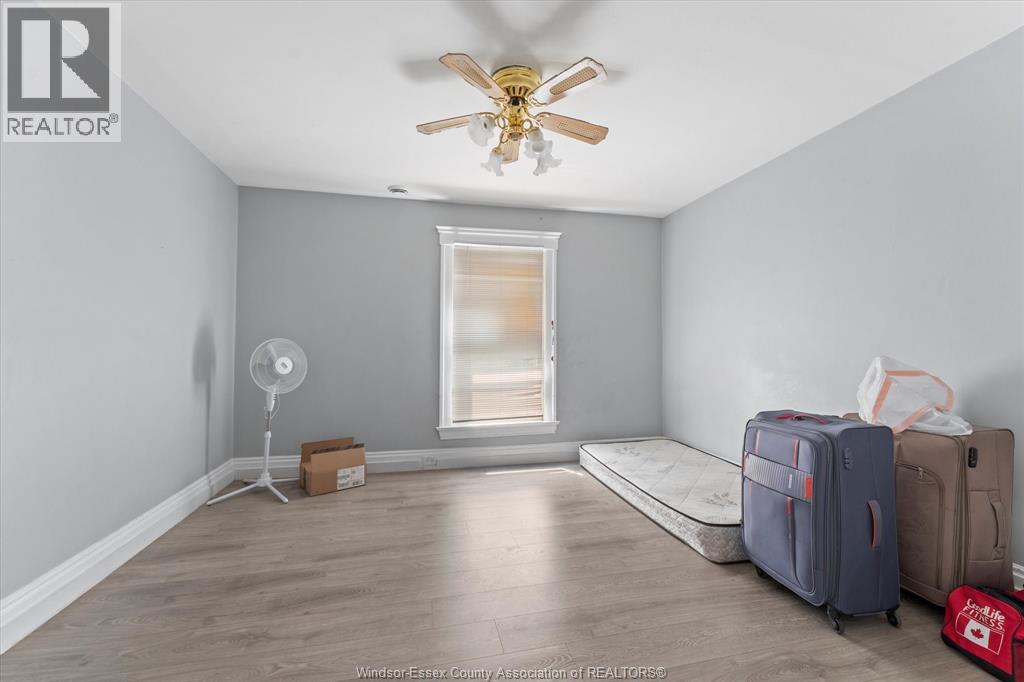 691 WINDERMERE ROAD - 20