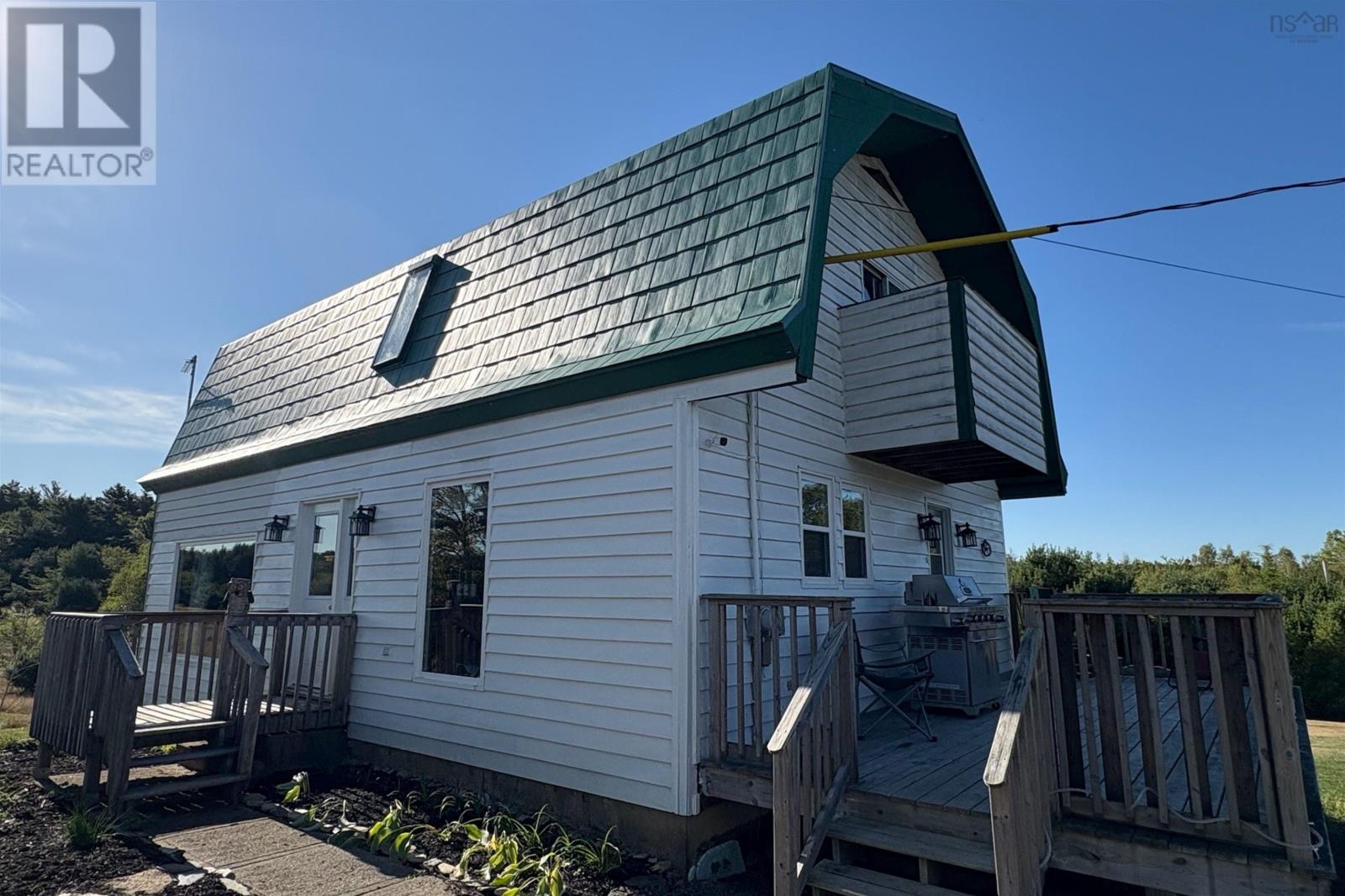 Property photo of 1055 Northfield Road