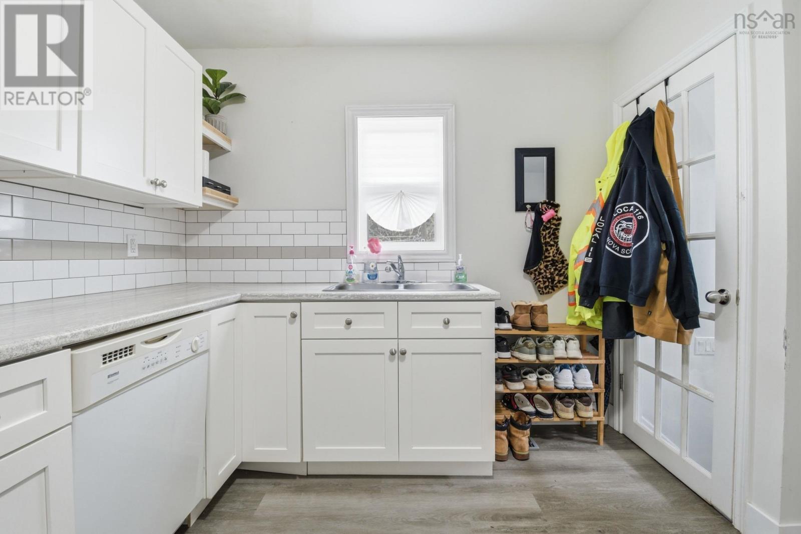 Property 11 of 43 of 189 Old Beaver Bank Road