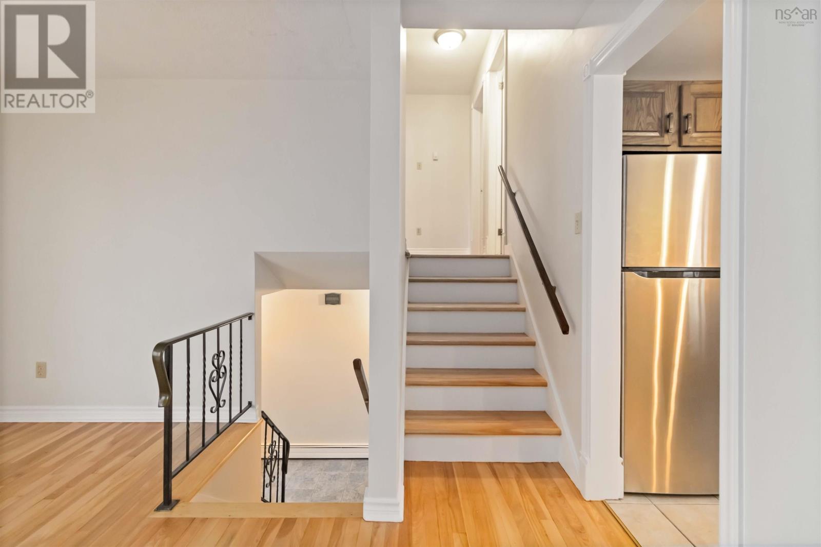 Property 24 of 41 of 9 Birkdale Crescent