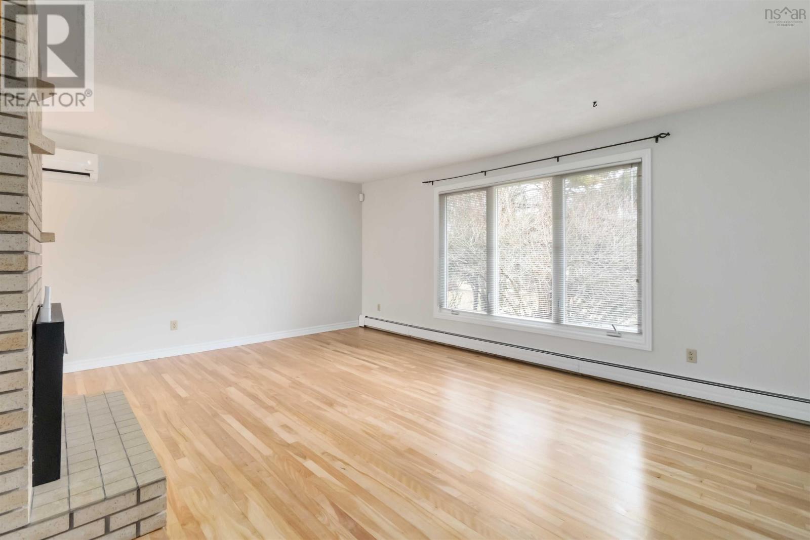 Property 7 of 41 of 9 Birkdale Crescent