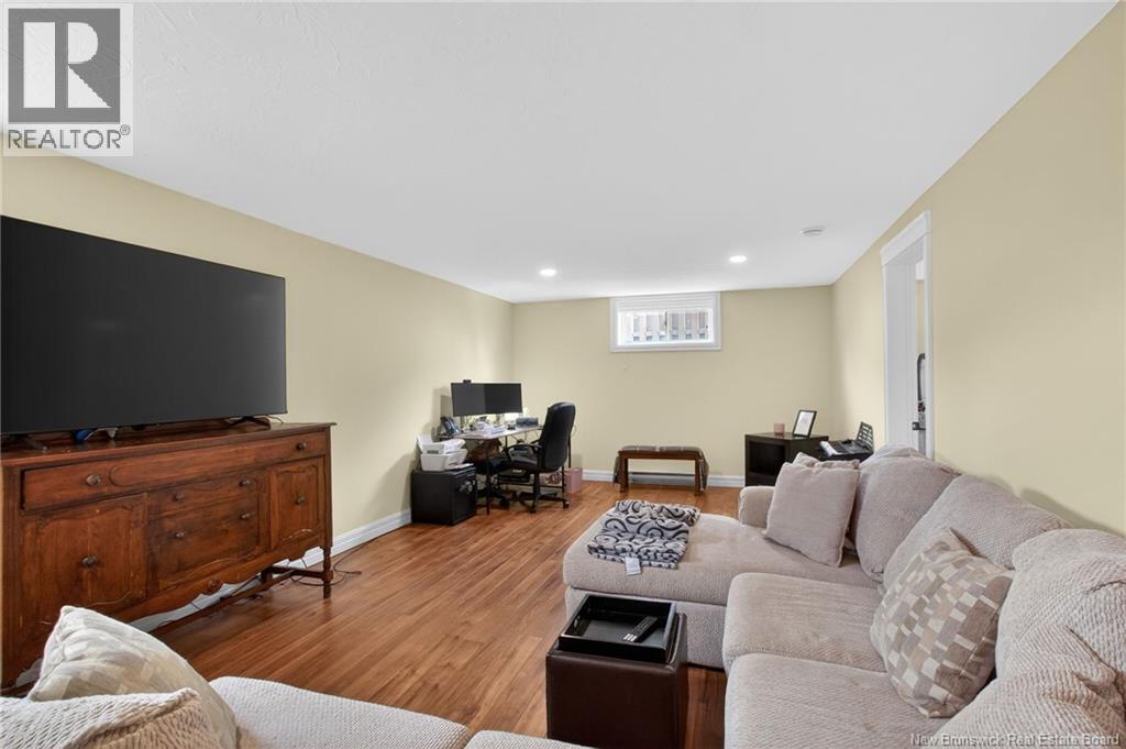 93 JASMINE CRESCENT - 25