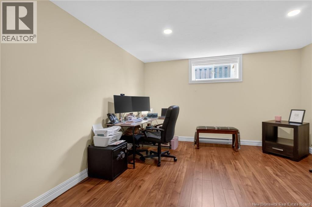 93 JASMINE CRESCENT - 26