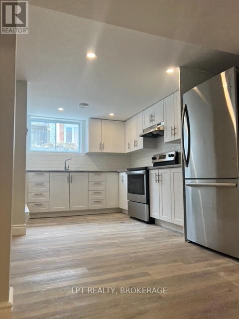 9 ELIZABETH AVENUE,Kingston (West of Sir John A. Blvd),,