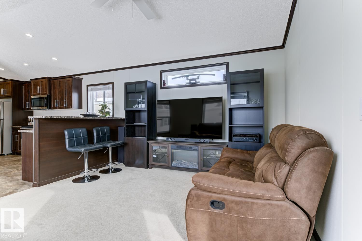 #105 12604 153 AV NW, Edmonton