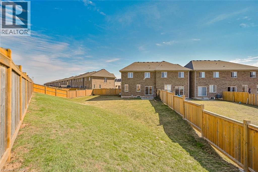 23 PINOT Crescent - 47