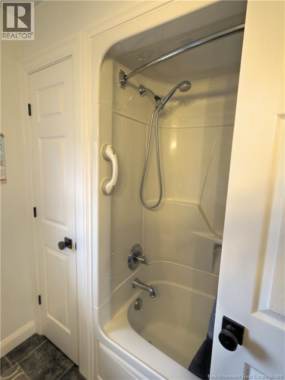 38 KENNETH STREET - 17