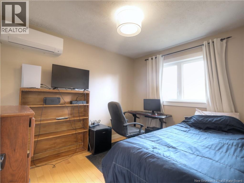 38 KENNETH STREET - 21