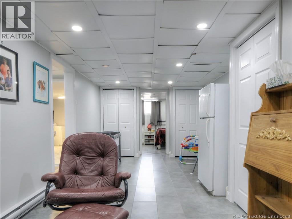 38 KENNETH STREET - 26