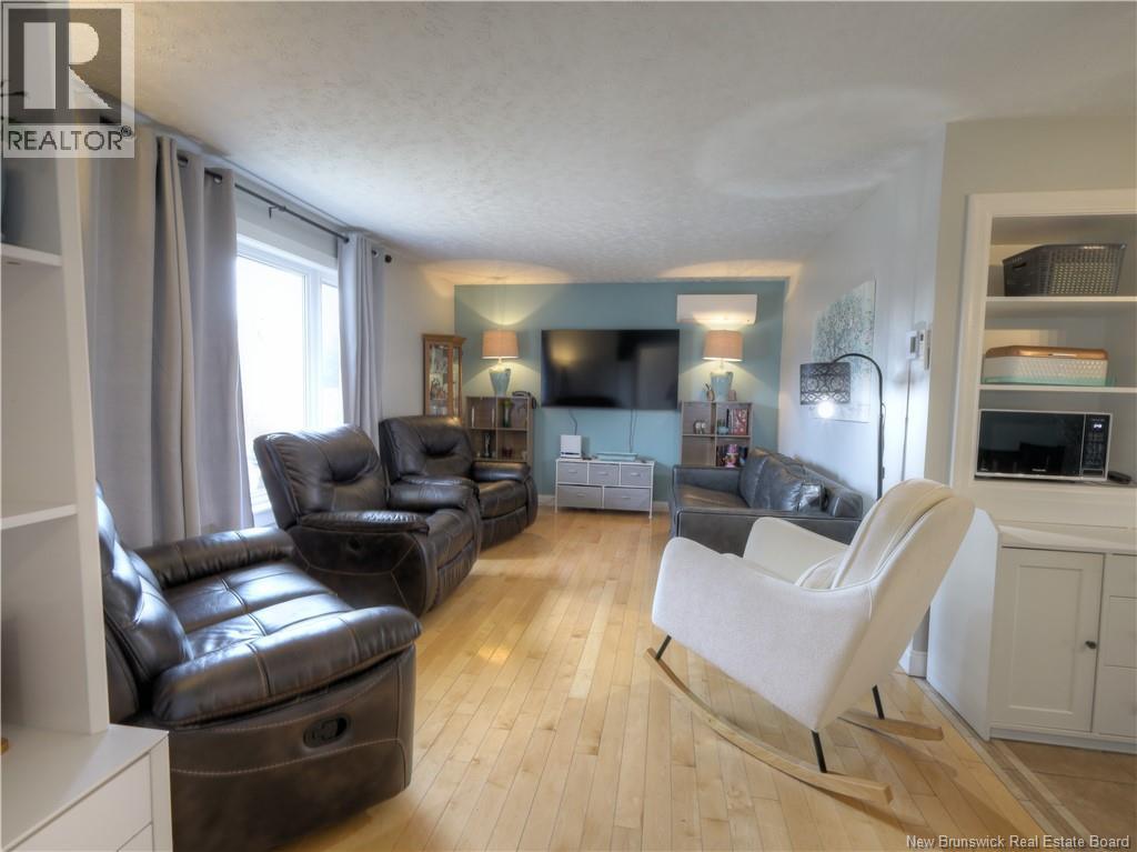 38 KENNETH STREET - 5