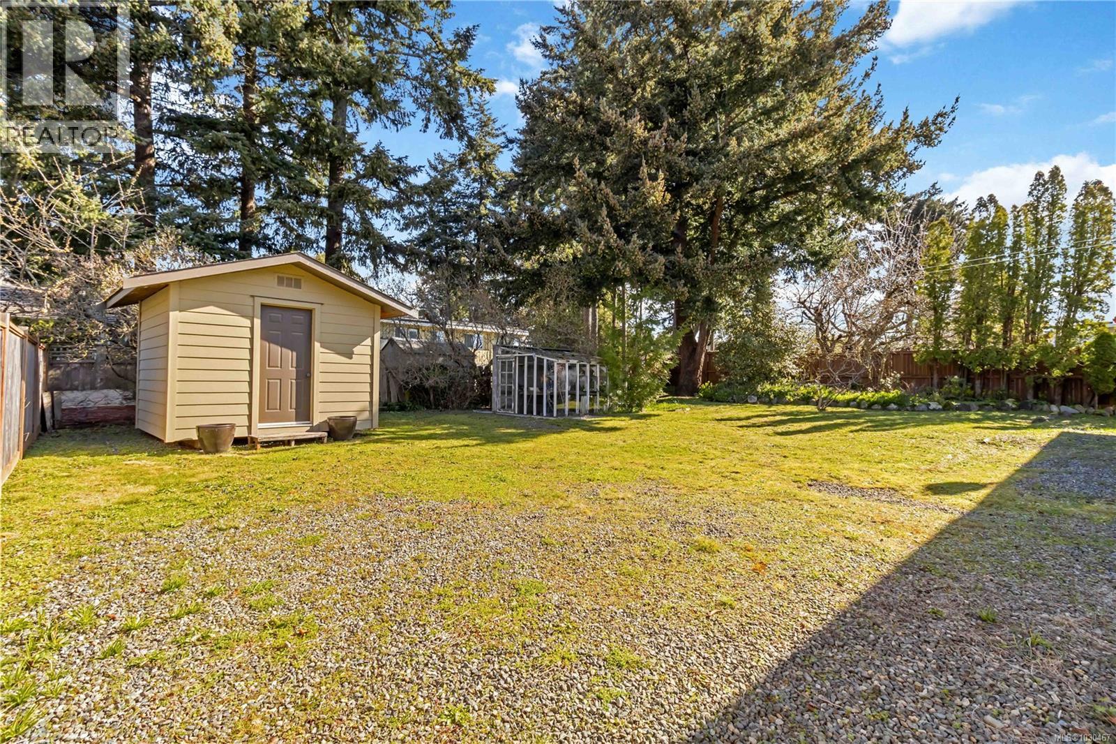 4418 Chartwell Dr - 24