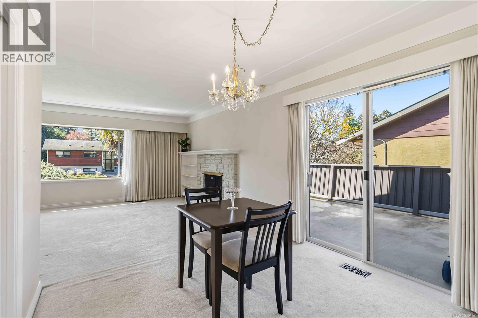 4418 CHARTWELL DR - 6