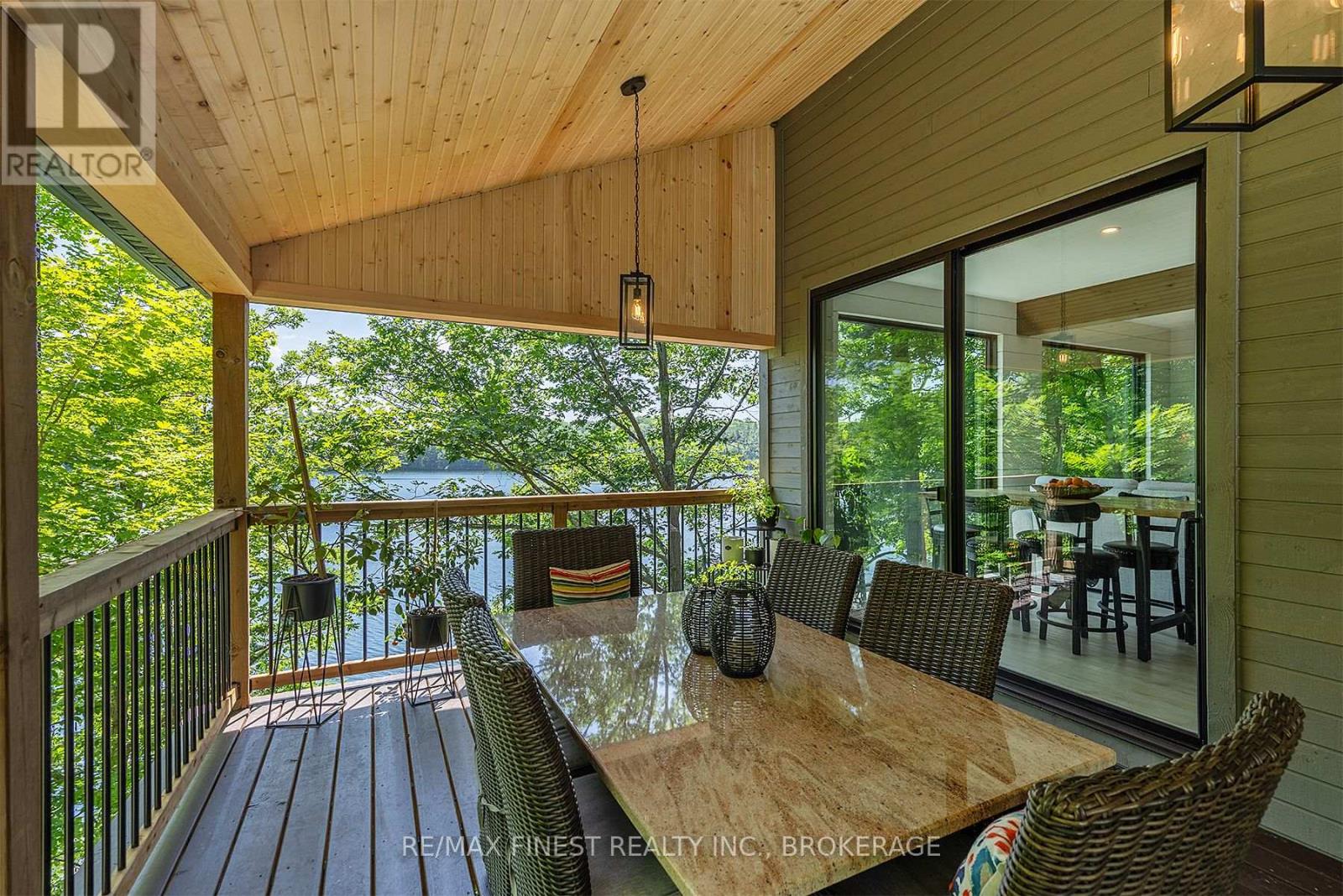1005 MACDONALD LANE - 37