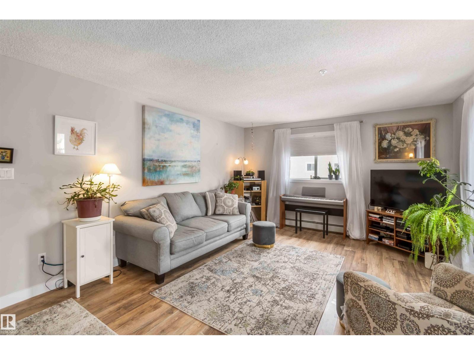 #329 17447 98A AV NW, Edmonton