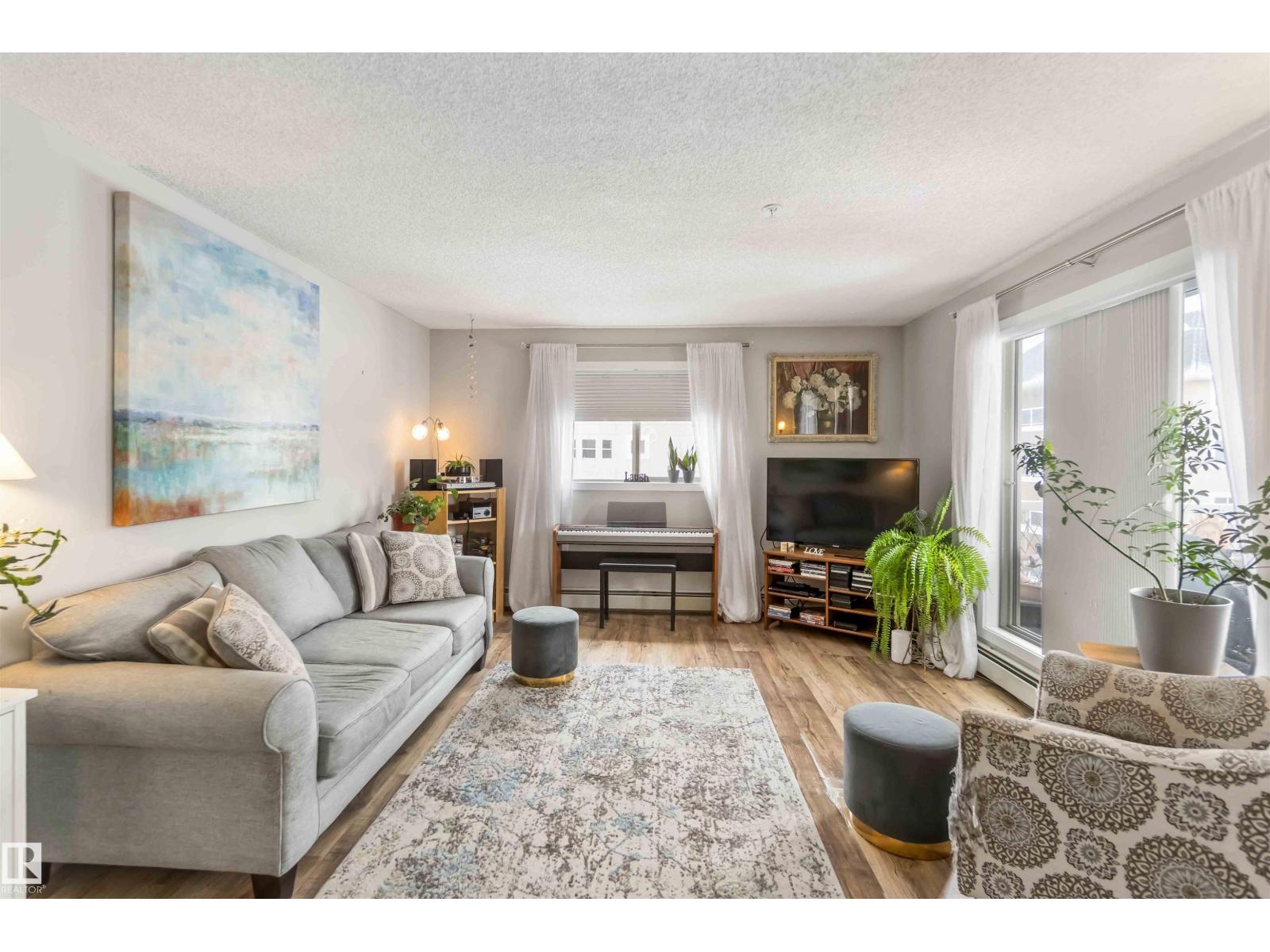 #329 17447 98A AV NW, Edmonton