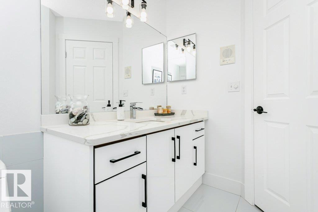 781 WELLS WD NW, Edmonton