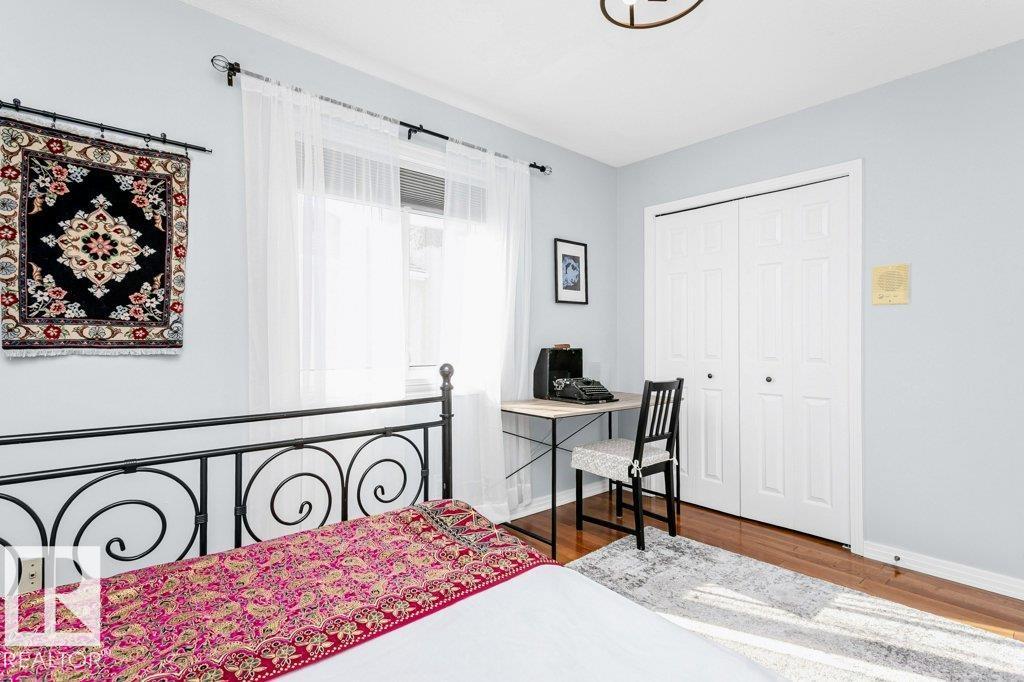 781 WELLS WD NW, Edmonton