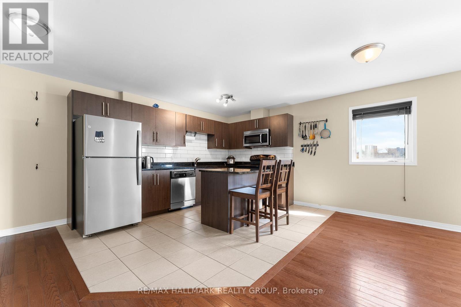 #401 646 CUMMINGS AVENUE - 12