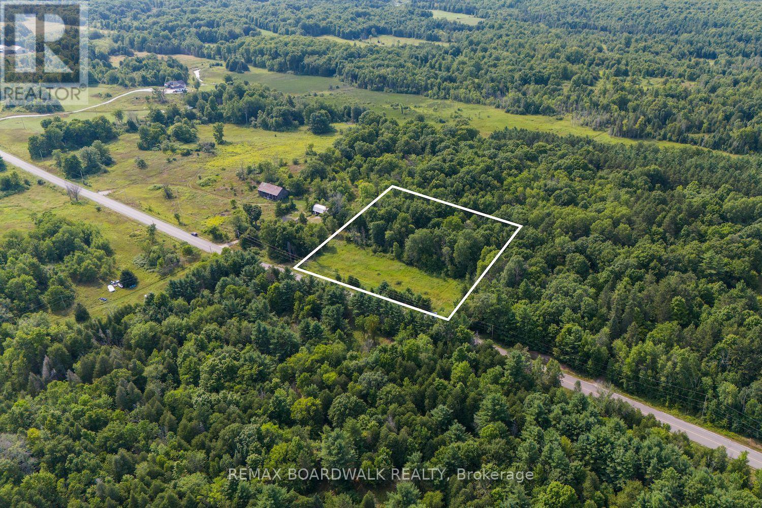 752 BENNETT LAKE ROAD