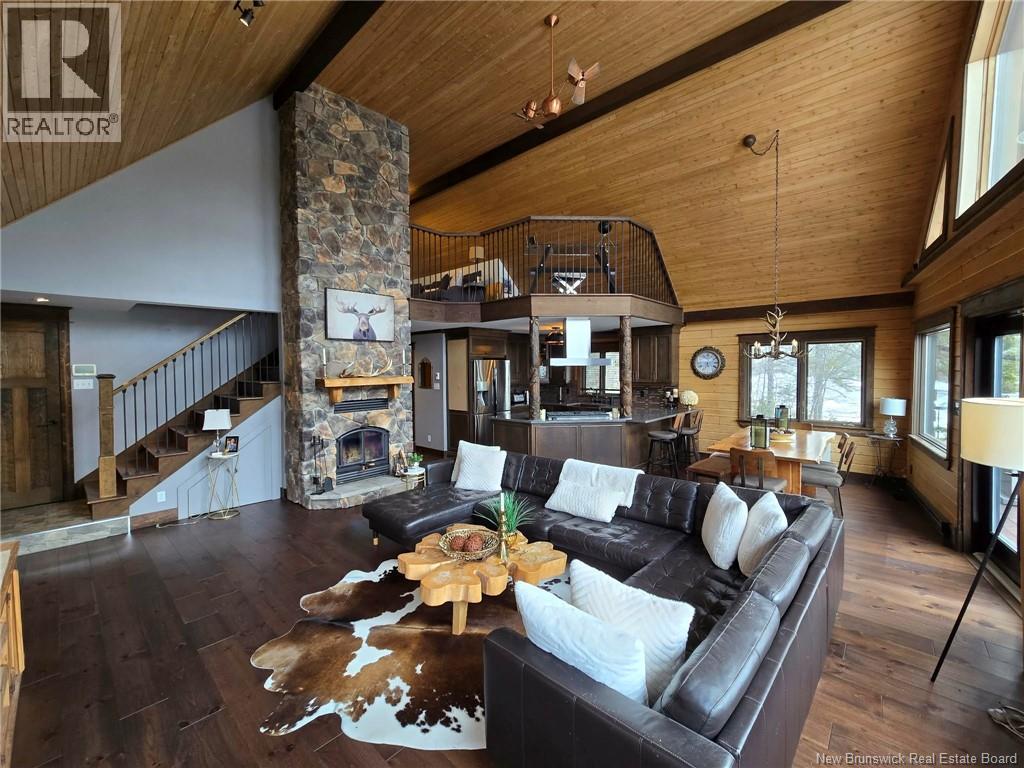 52 SHAMROCK VALLEY - 24