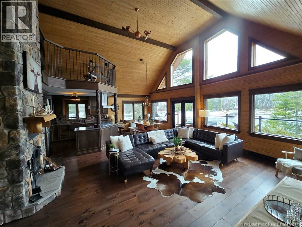 52 SHAMROCK VALLEY - 22