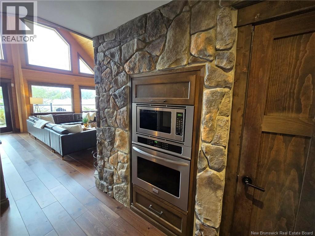 52 SHAMROCK VALLEY - 30