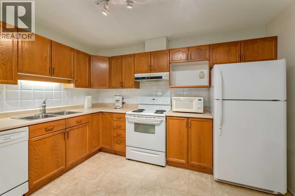 Single Family House for Sale in   Sienna Park Green SW Signal Hill Calgary 