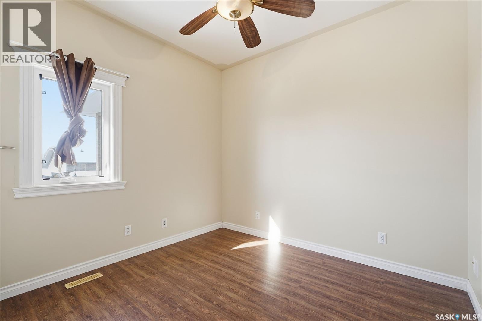 540 ENS CRESCENT - 15