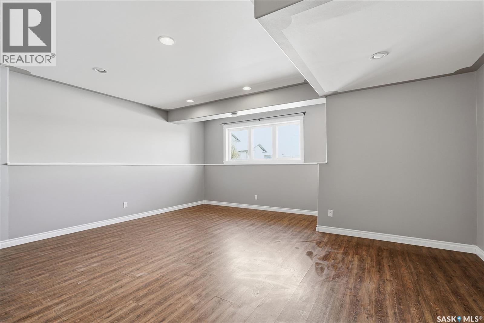 540 ENS CRESCENT - 18