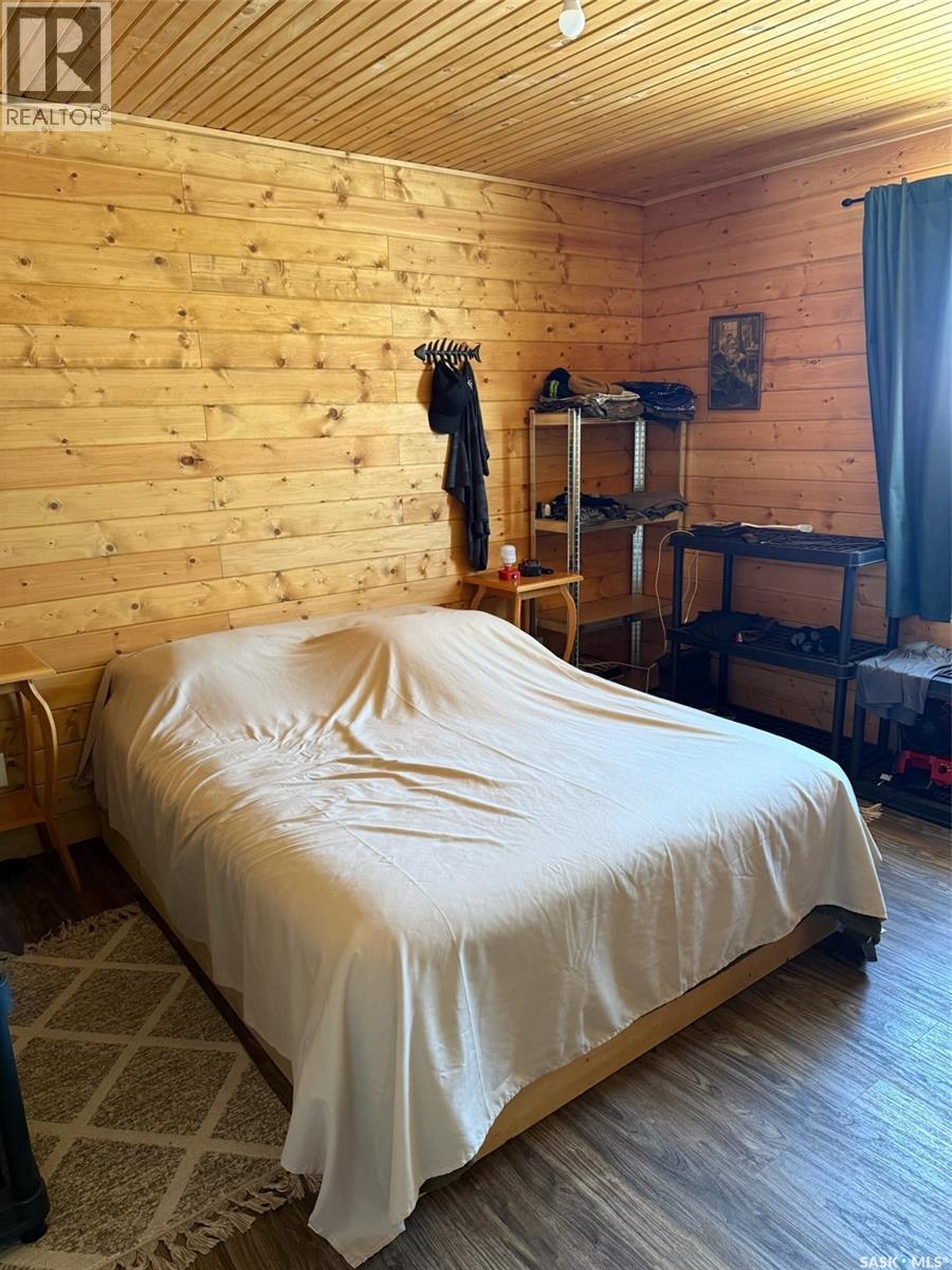 CABIN IN REYNOLDS BAY, NEMEIBEN LAKE - 15