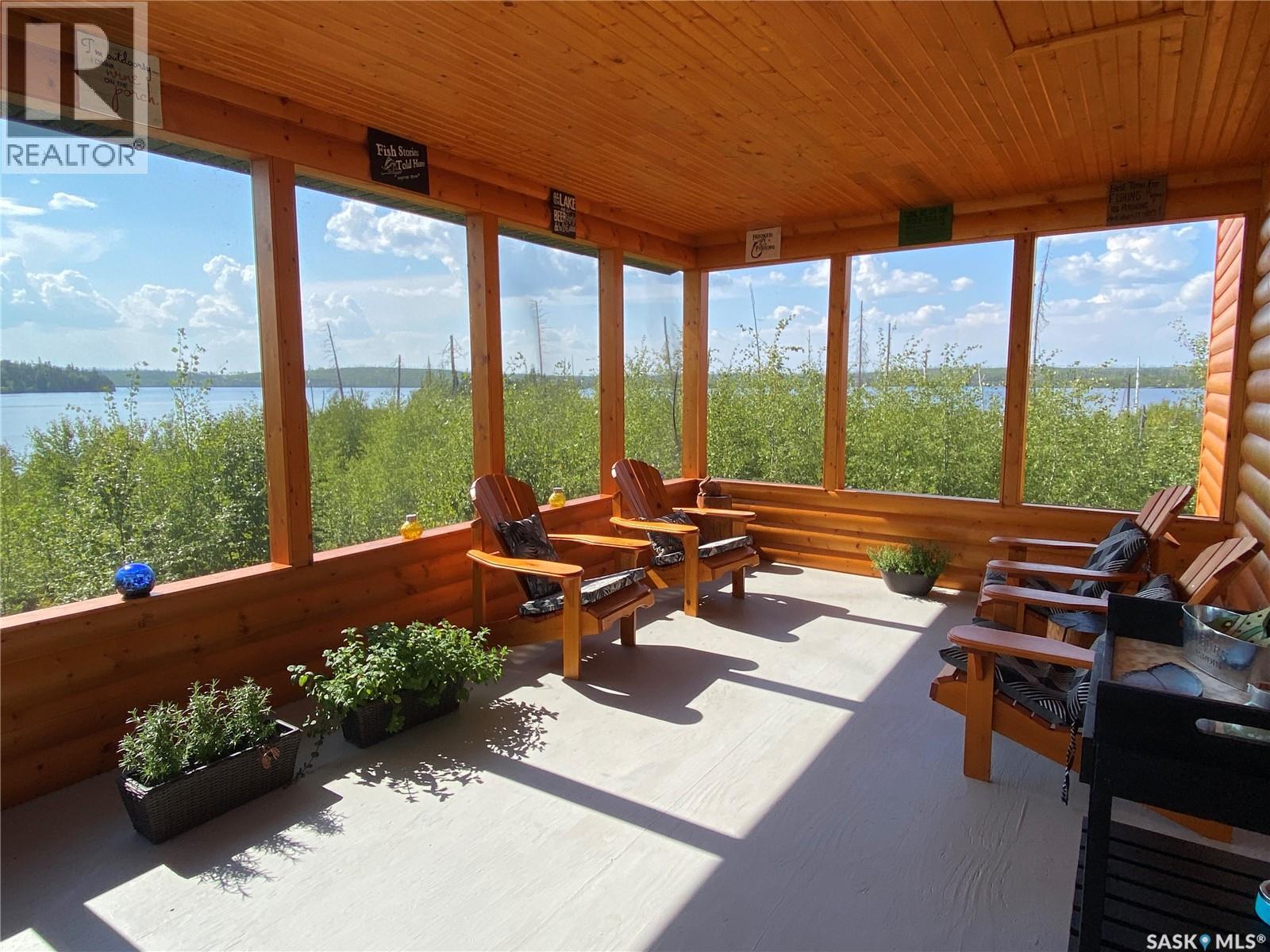 CABIN IN REYNOLDS BAY, NEMEIBEN LAKE - 31