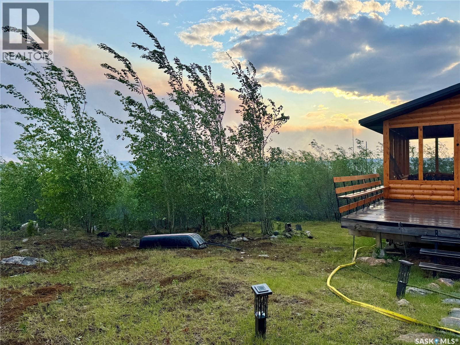 CABIN IN REYNOLDS BAY, NEMEIBEN LAKE - 36