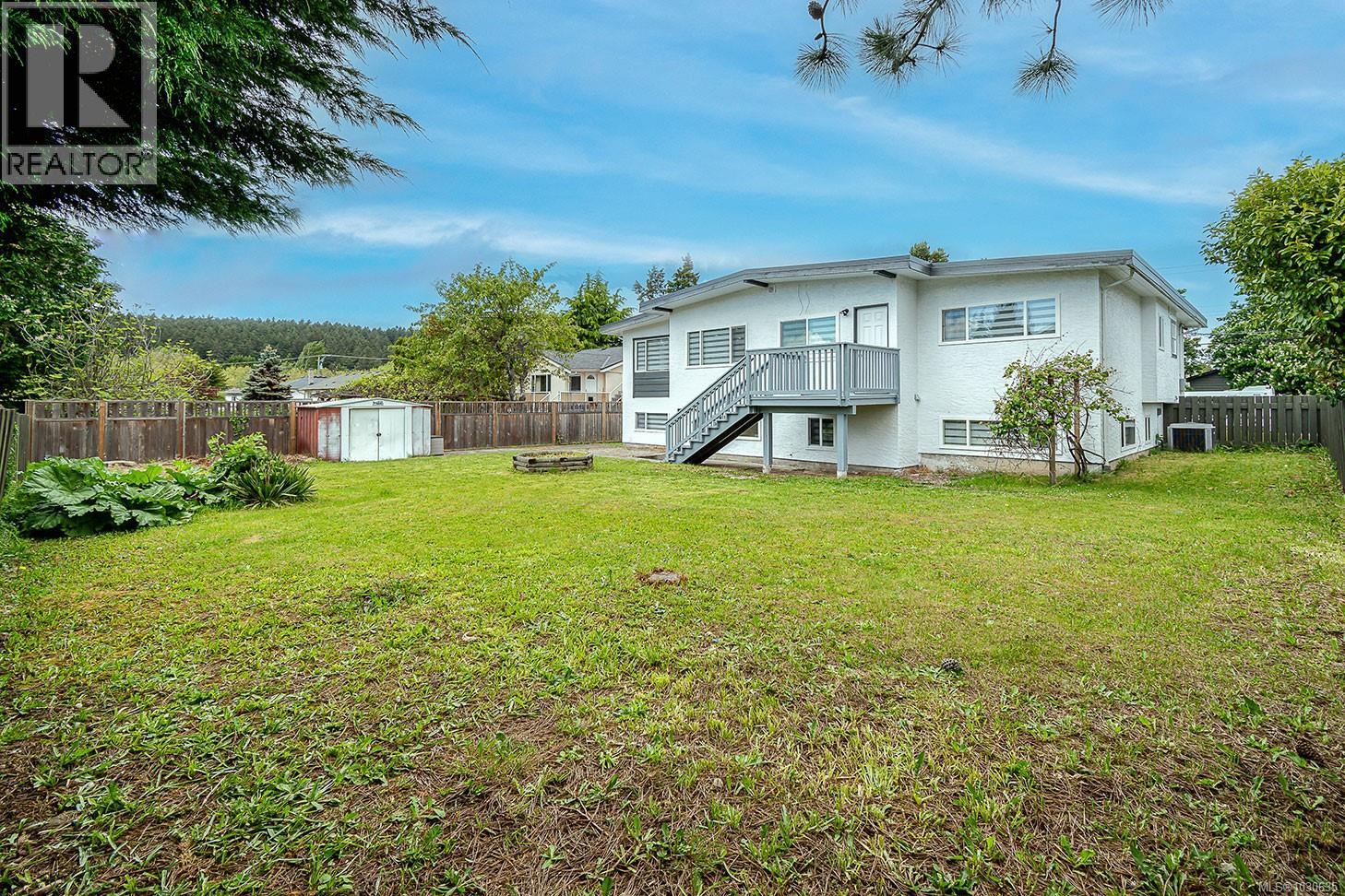 1579 KENMORE RD - 25