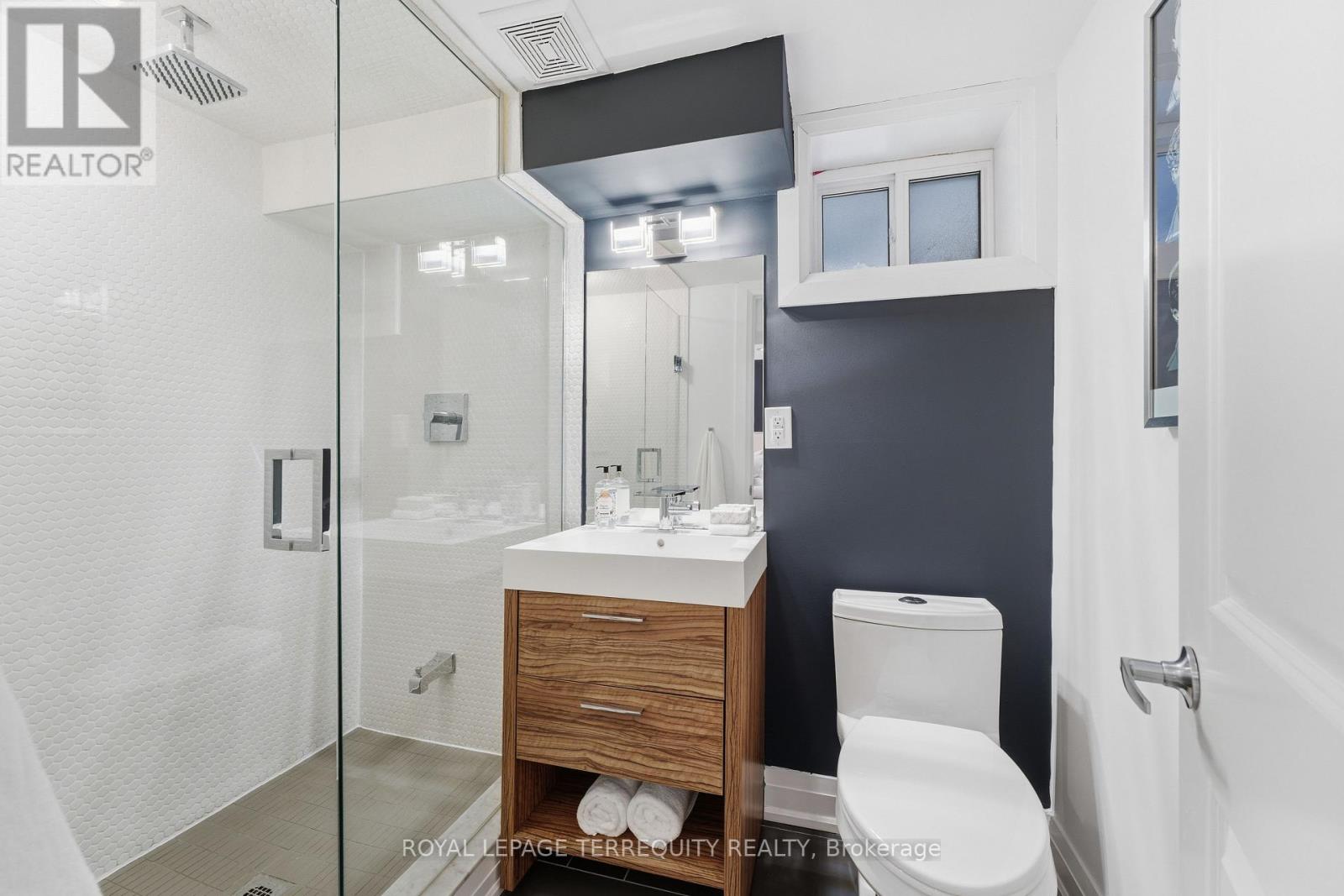 52 QUEENSBURY AVENUE, Toronto (Birchcliffe-Cliffside), Ontario, M1N2X7 — Photo 38