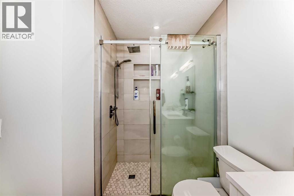 Single Family House for Sale in  Arbour Lake Road NW Arbour Lake Calgary 