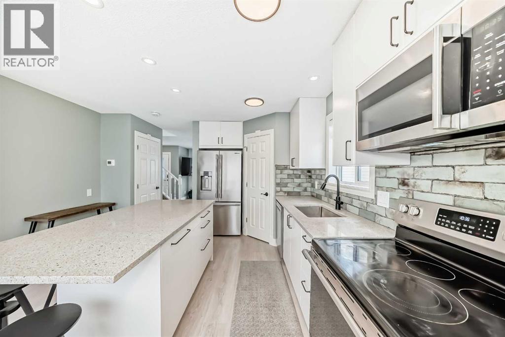 Single Family House for Sale in  Arbour Lake Road NW Arbour Lake Calgary 