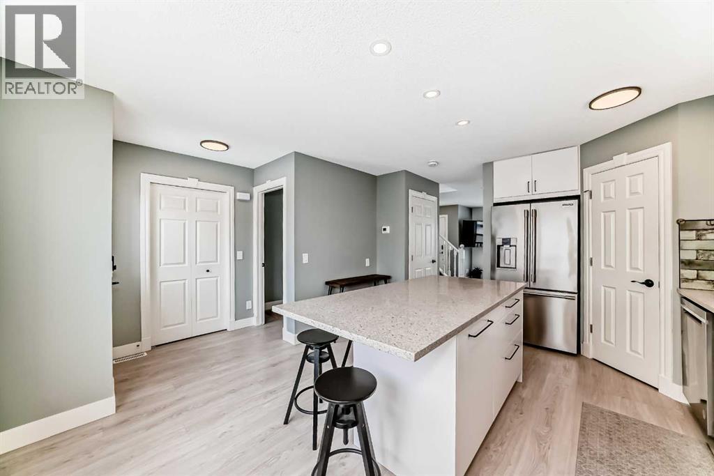 Single Family House for Sale in  Arbour Lake Road NW Arbour Lake Calgary 