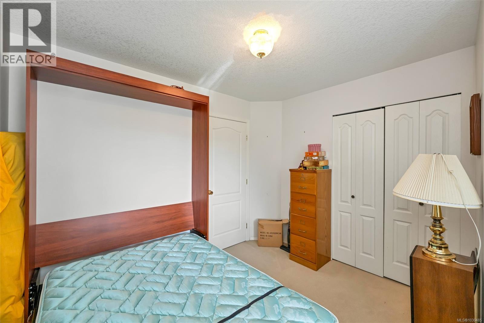 2559 LARKSPUR DR - 39