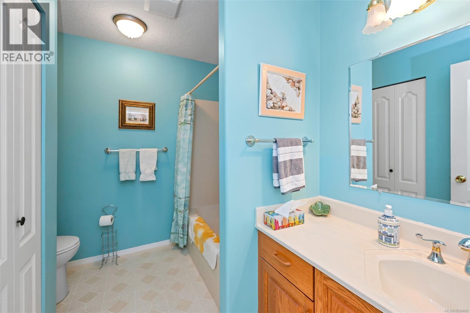 2559 LARKSPUR DR - 40