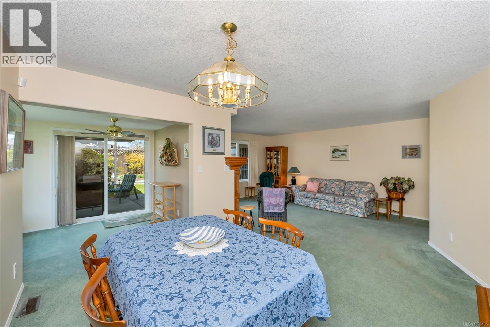 2559 LARKSPUR DR - 25