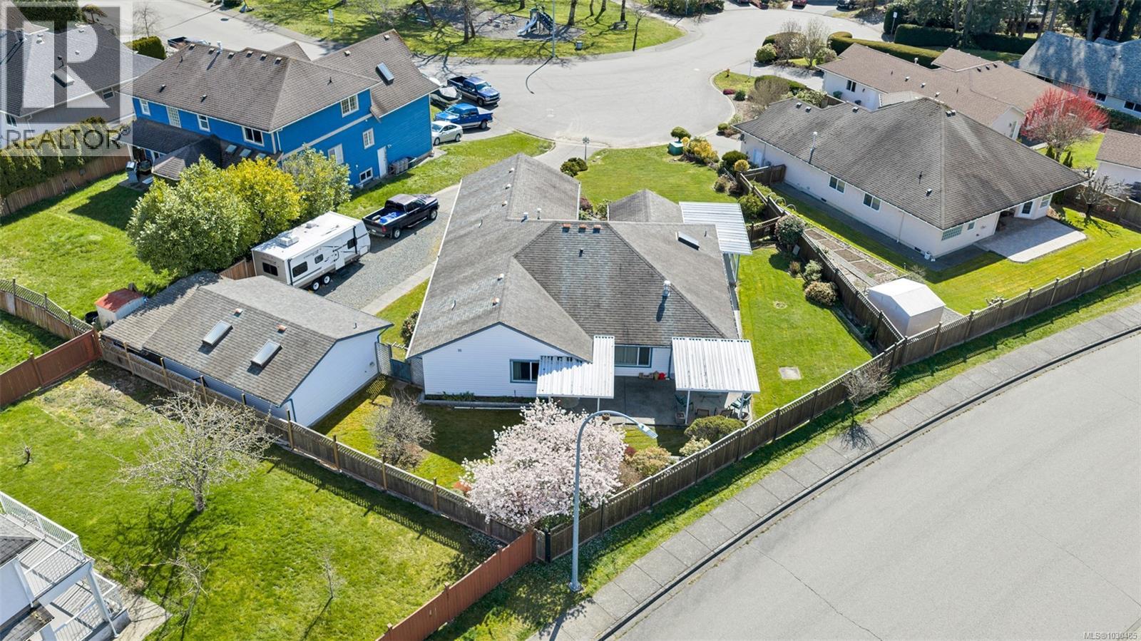 2559 LARKSPUR DR - 5