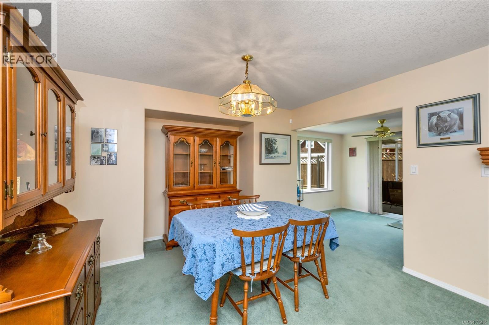 2559 LARKSPUR DR - 23