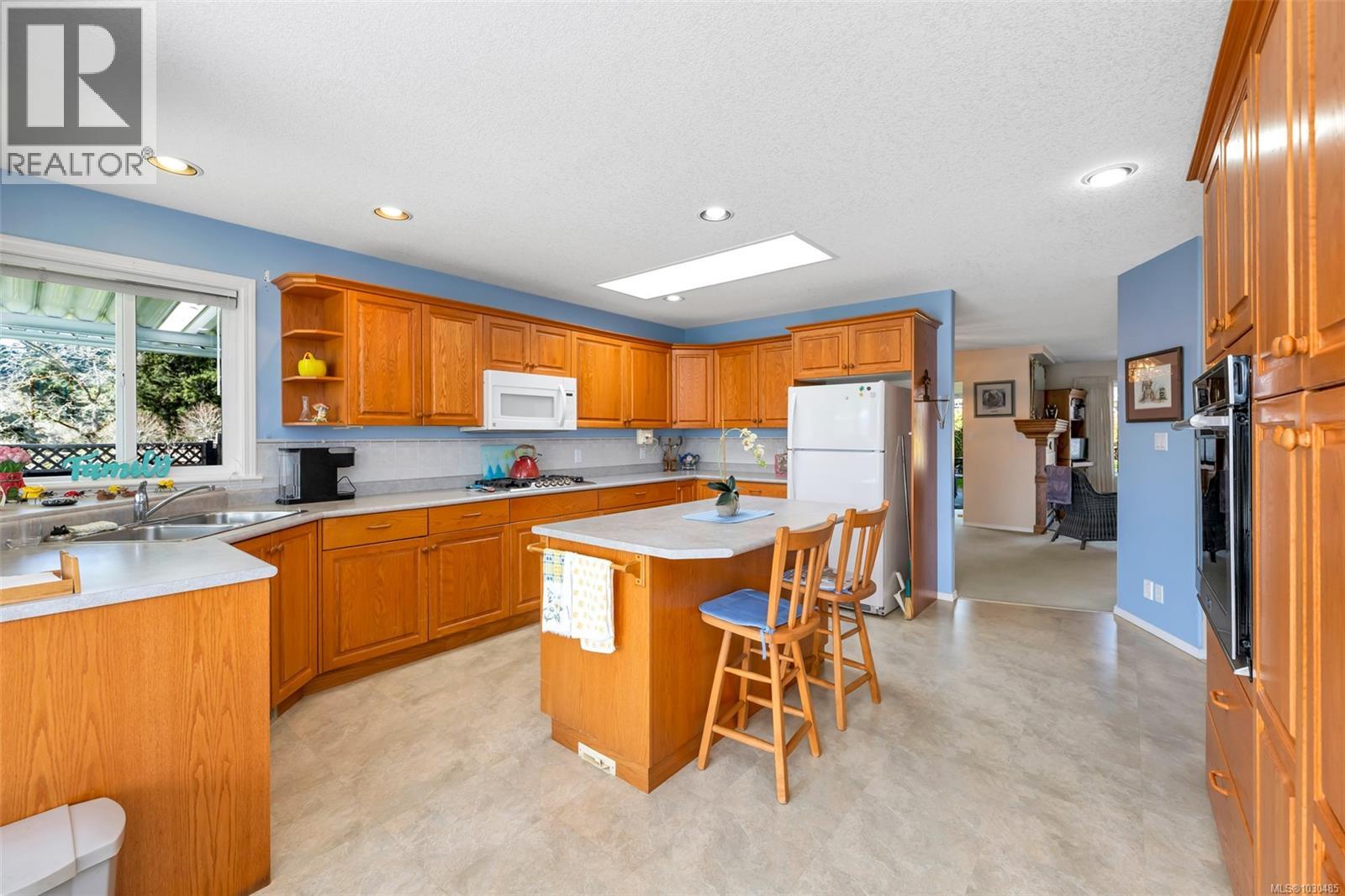 2559 LARKSPUR DR - 14