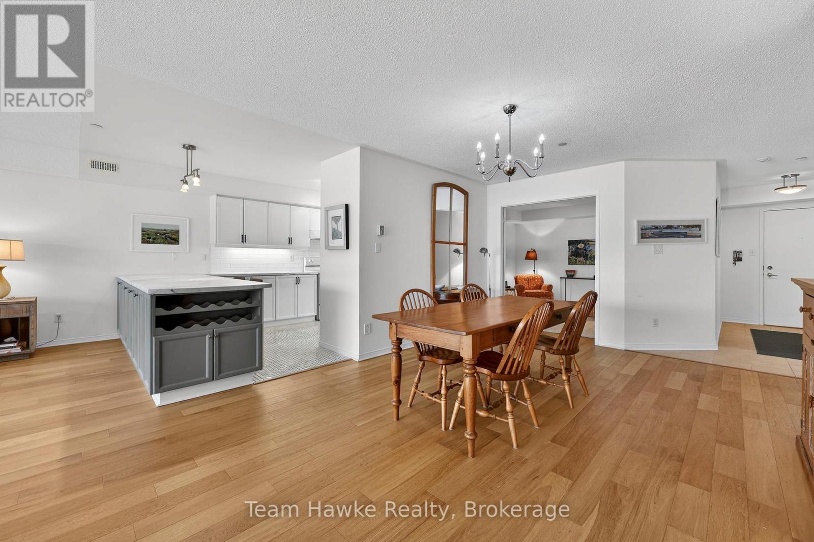 PH4 - 4 BECK BOULEVARD — photo 43