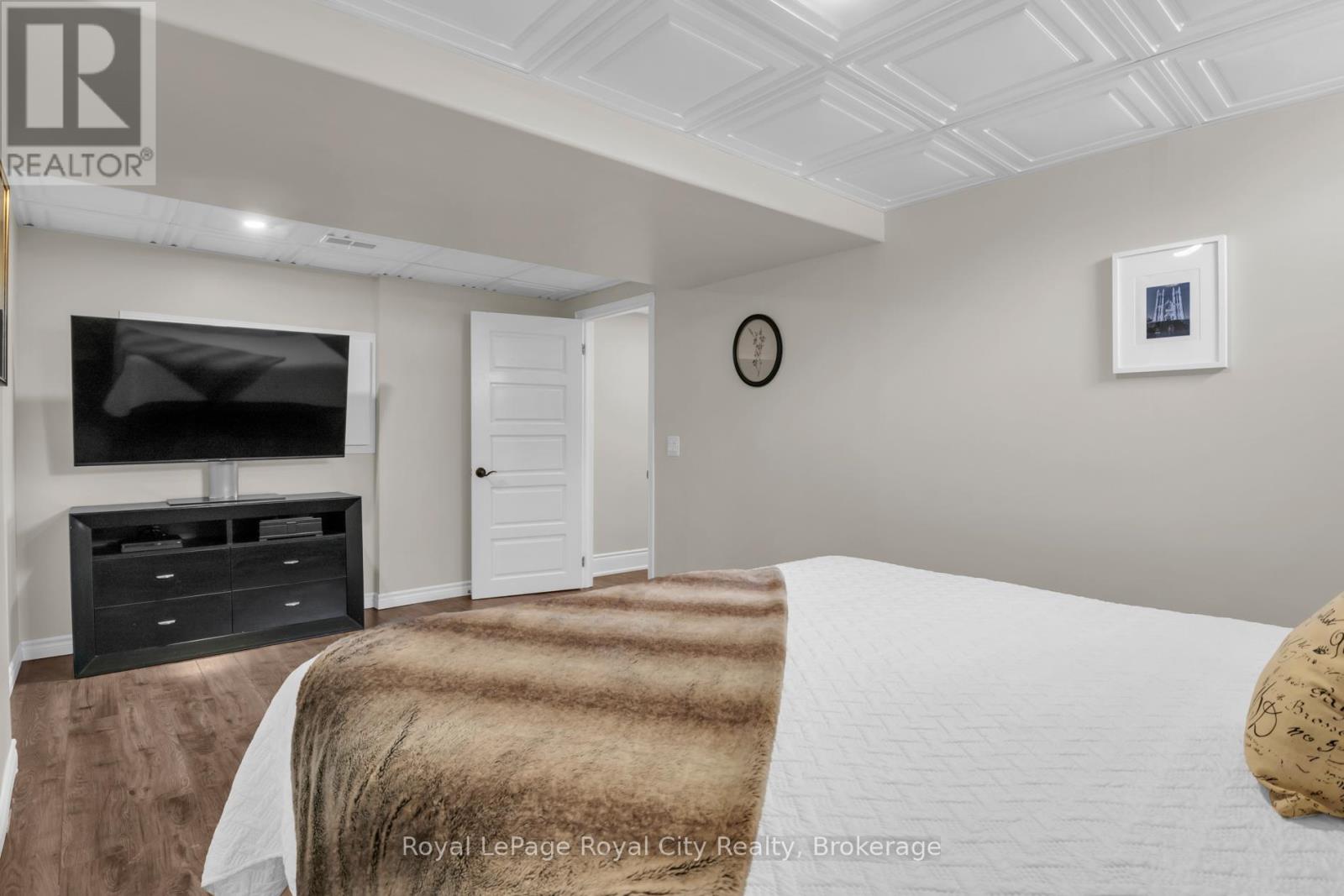 58 ABERFOYLE MILL CRESCENT - 27