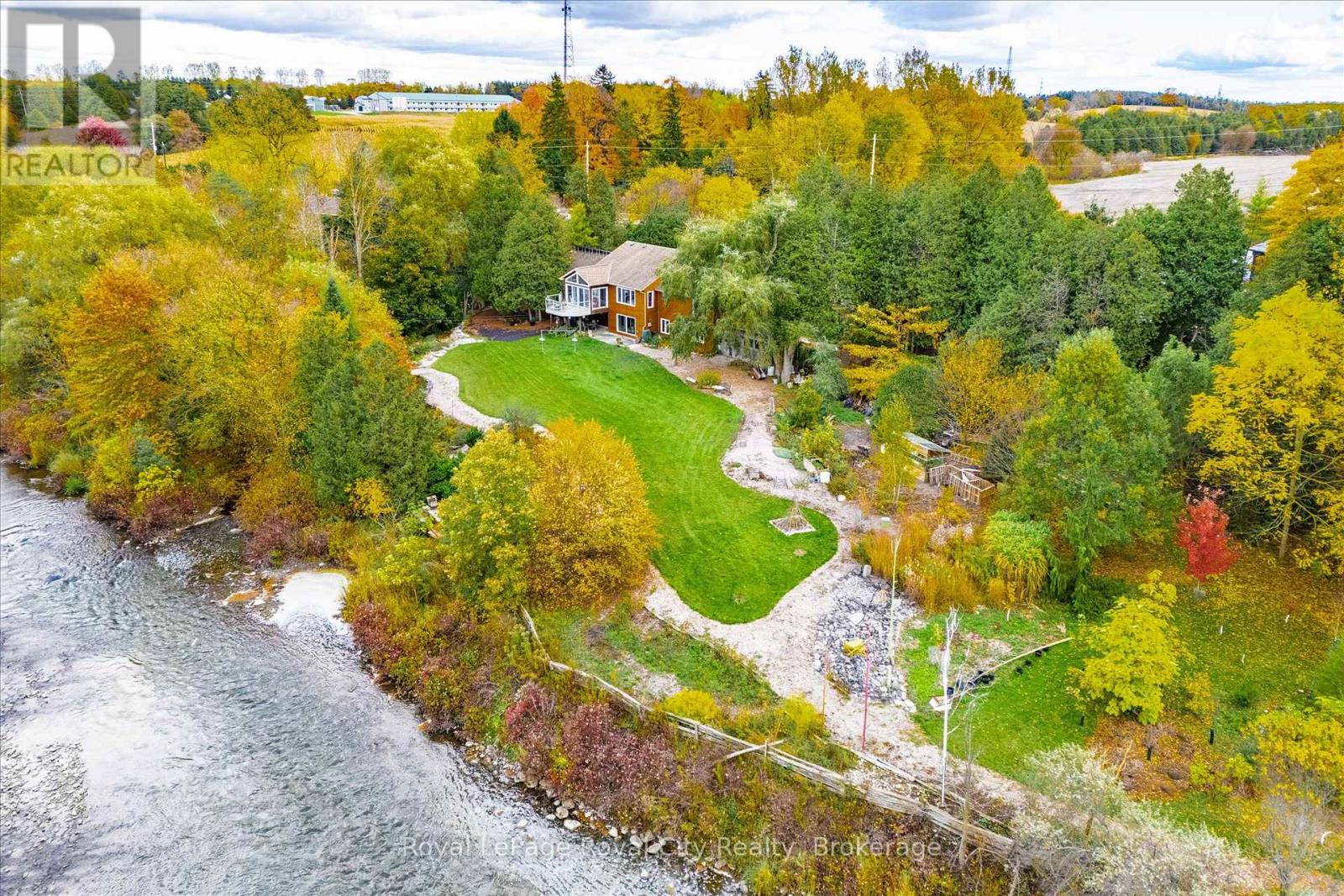 8060 WELLINGTON RD 18 ROAD, Centre Wellington (Fergus), Ontario
