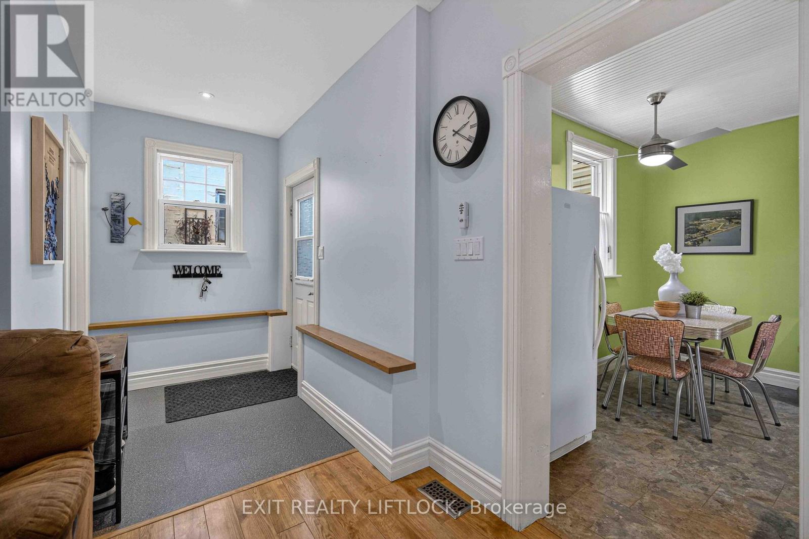 2464 QUEEN MARY STREET - 15